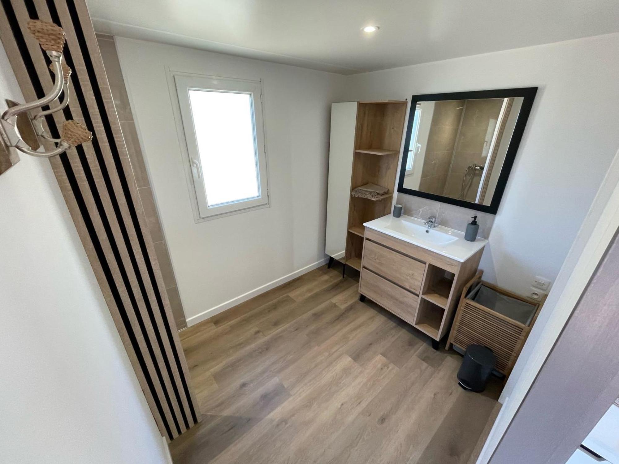 Mobil-Home En Pleine Nature A 3 Mins Du Lac Du Salagou Avec Vue Panoramique Lacoste  外观 照片