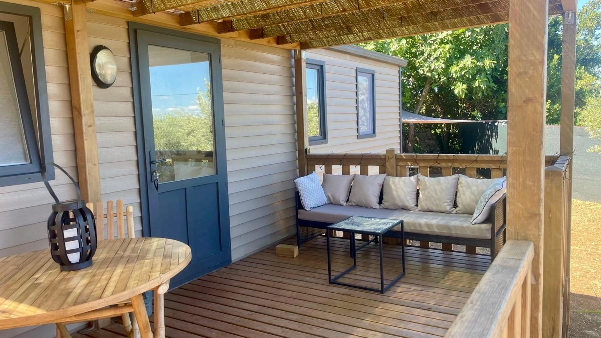 Mobil-Home En Pleine Nature A 3 Mins Du Lac Du Salagou Avec Vue Panoramique Lacoste  外观 照片